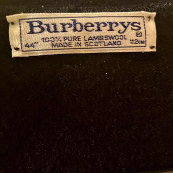 Vintage Burberrys Cardigan- Made in Scotland - Picture 4 of 7